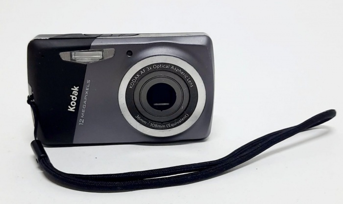 Фотоаппарат Kodak AF 3x Optical Aspheric Lens, в комплекте КП 2гб., рабочий (сост. на фото)