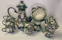 Чайно кофейный сервиз с лепниной 11 предметов чайник конфетница ваза+ 8 чашек 