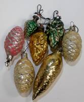 Набор ёлочных игрушек "Шишки", стекло, 7 шт., СССР (сост. на фото)