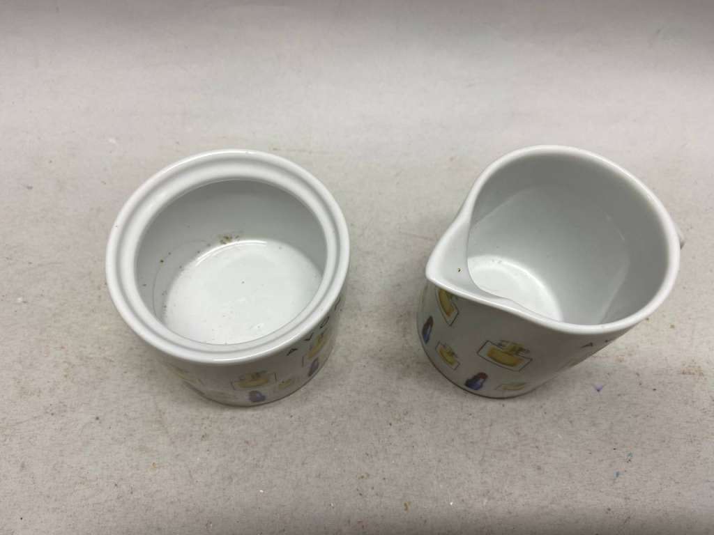 Кружка и карандашница Avon фарфор