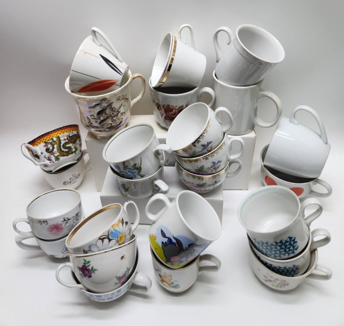 Чашки кружки чайные разные 25 штук