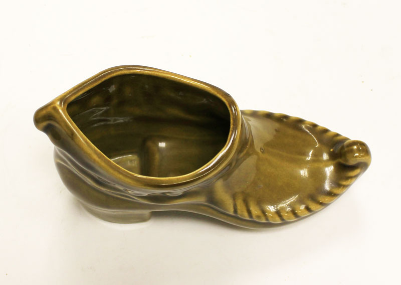Сувенир стакан в форме башмака, керамика (состояние на фото)