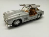 Модель авто 1:43 Mercedes Benz 300 SL Coupe Hongwell 