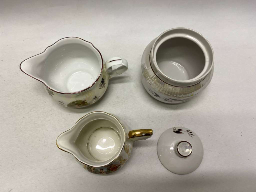 Молочник 2 шт и сахарница