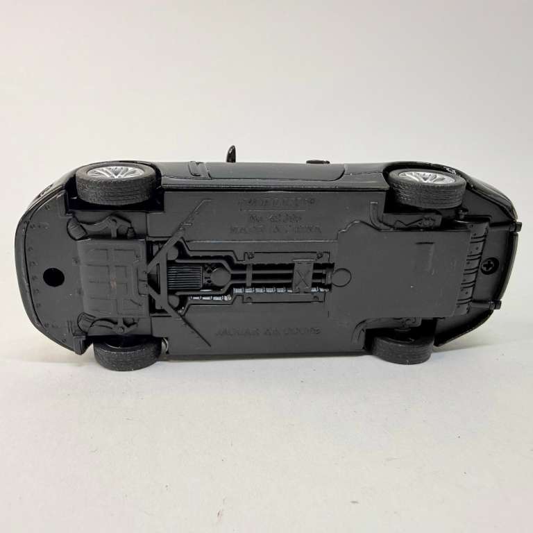 Welly Jaguar XK в коробке
