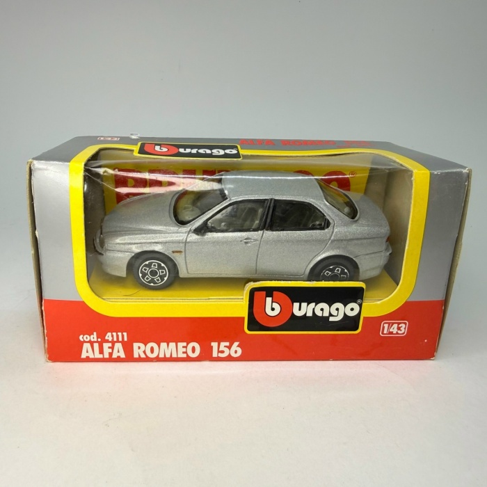 Модель BBurago Alfa Romeo 156 в коробке
