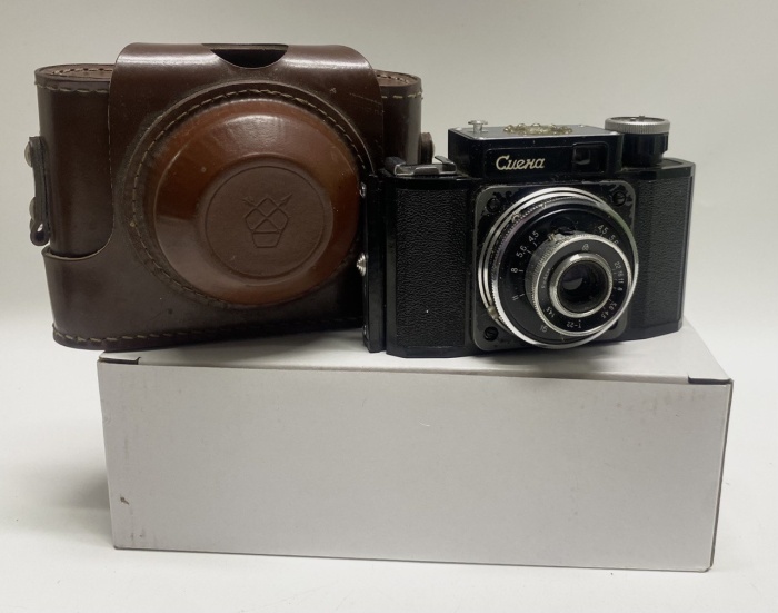 Фотоаппарат Смена пленочный с объективом Т-22 требует ремонта