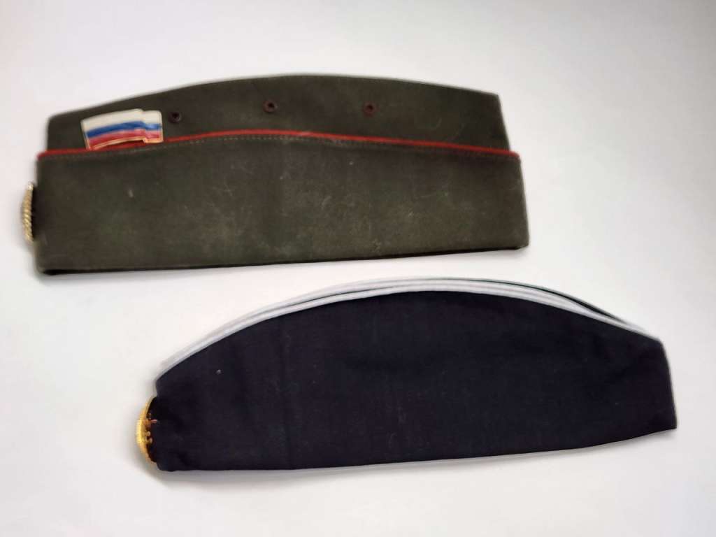 Пилотки 2 штуки офицера ВМФ и ВС