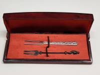 Вилки для лимона 2 штуки мельхиор и нержавейка в ретро-футляре СССР