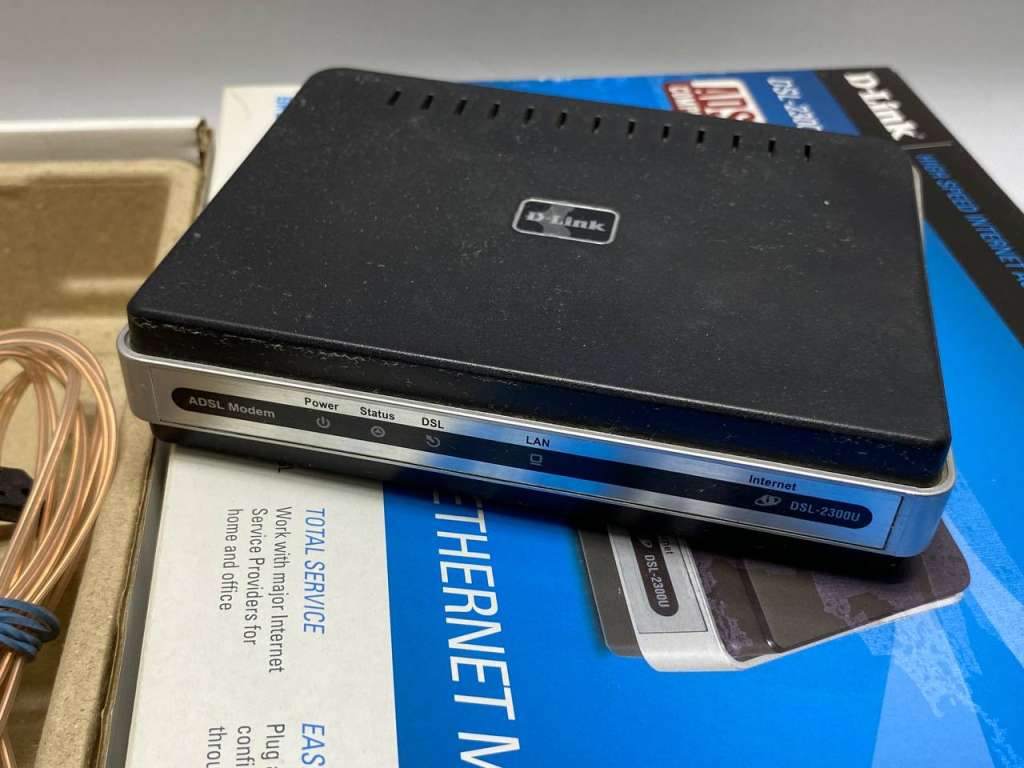 Модем роутер ADSL DSL-2300V