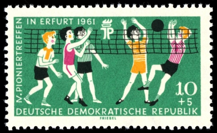 (1961-021) Марка Германия (ГДР) "Волейбол"    Пионеры ГДР III O