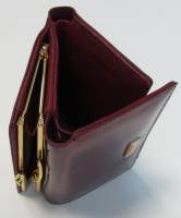 Кошелёк женский "Fernando", Натуральная кожа, 2 отделение, Клепка, "поцелуй", Красное