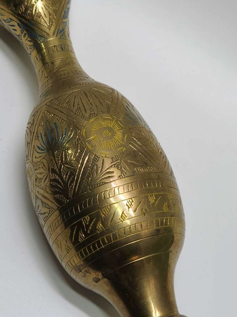 Ваза латунь Индия высота 26,5 см