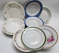 Тарелки столовые суповые десертные разные 22 штуки фарфор