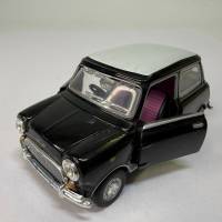 Модель авто Mini Cooper 1:43 Cararama без блистера