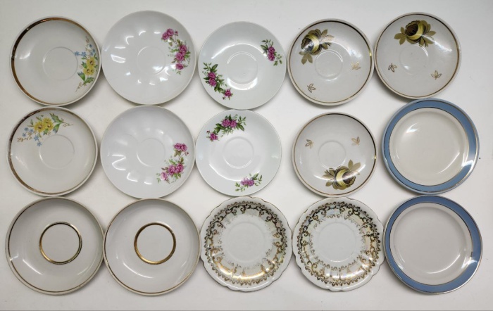 Блюдца 15 штук чайные разные 8 видов парные