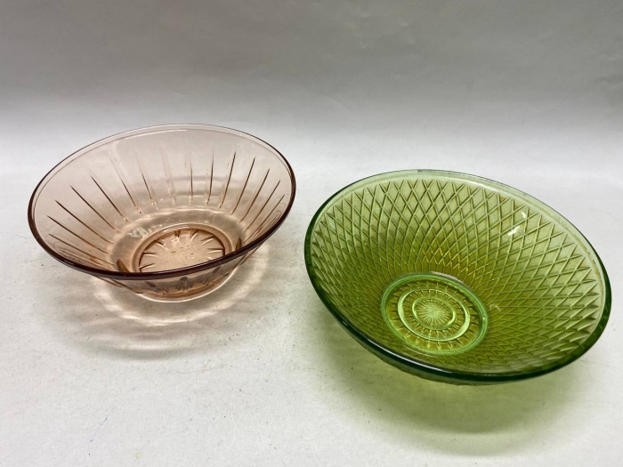 Салатник цветное стекло СССР 2 шт
