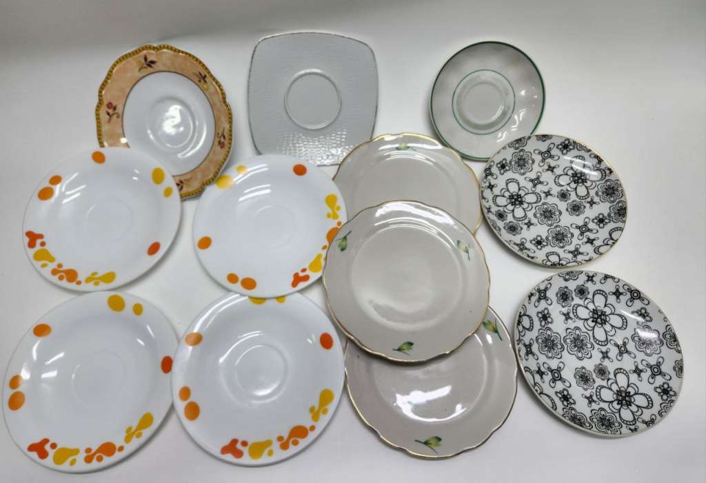 Блюдца чайные кофейные 29 штук разные 