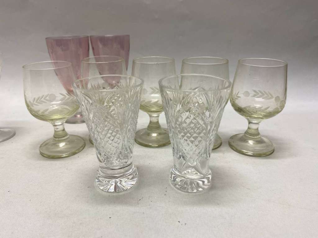 Рюмки, стопки хрусталь 14 шт