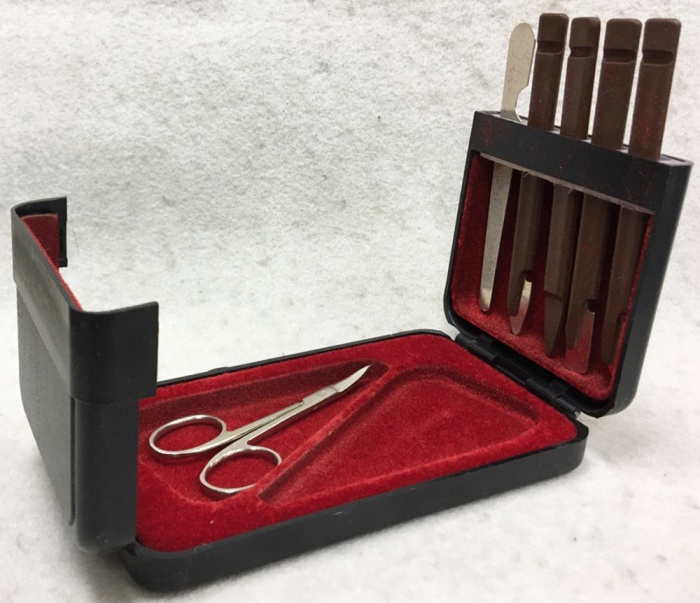 Маникюрный набор в чехле (сост. на фото)