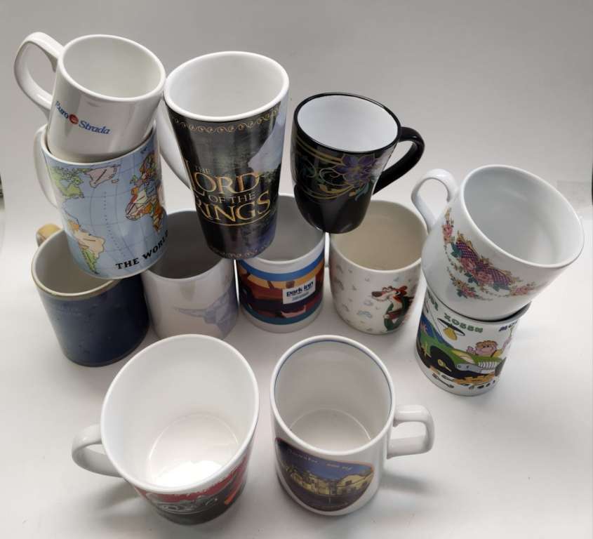 Кружки чашки чайные 12 штук разные