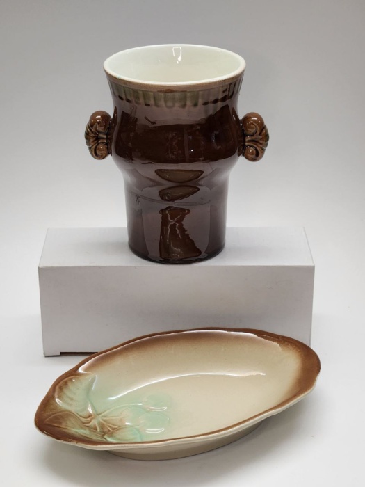 Ваза с ручками ЗИК Конаково и Селедочница Стройфаянс СССР