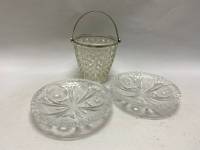 Хрустальное ведерко и 2 хрустальные тарелочки