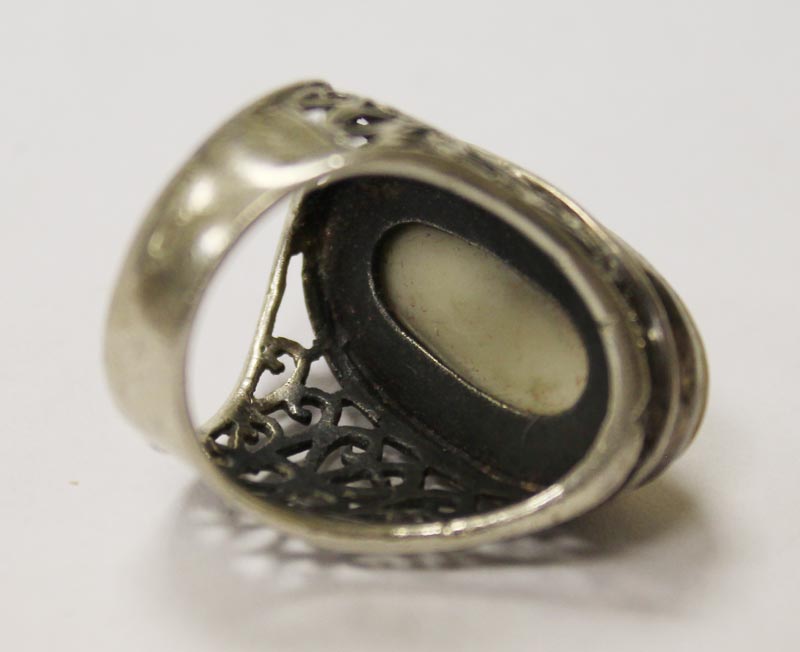 Перстень с перламутром, серебро, 92 пробы