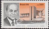 (№1985-2146) Марка Бразилия 1985 год "Trancredo Невес", Гашеная