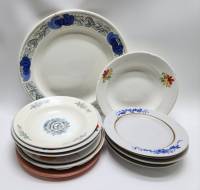 Тарелки 13 штук разные и блюдо ЗИК Конаково 1 шт 