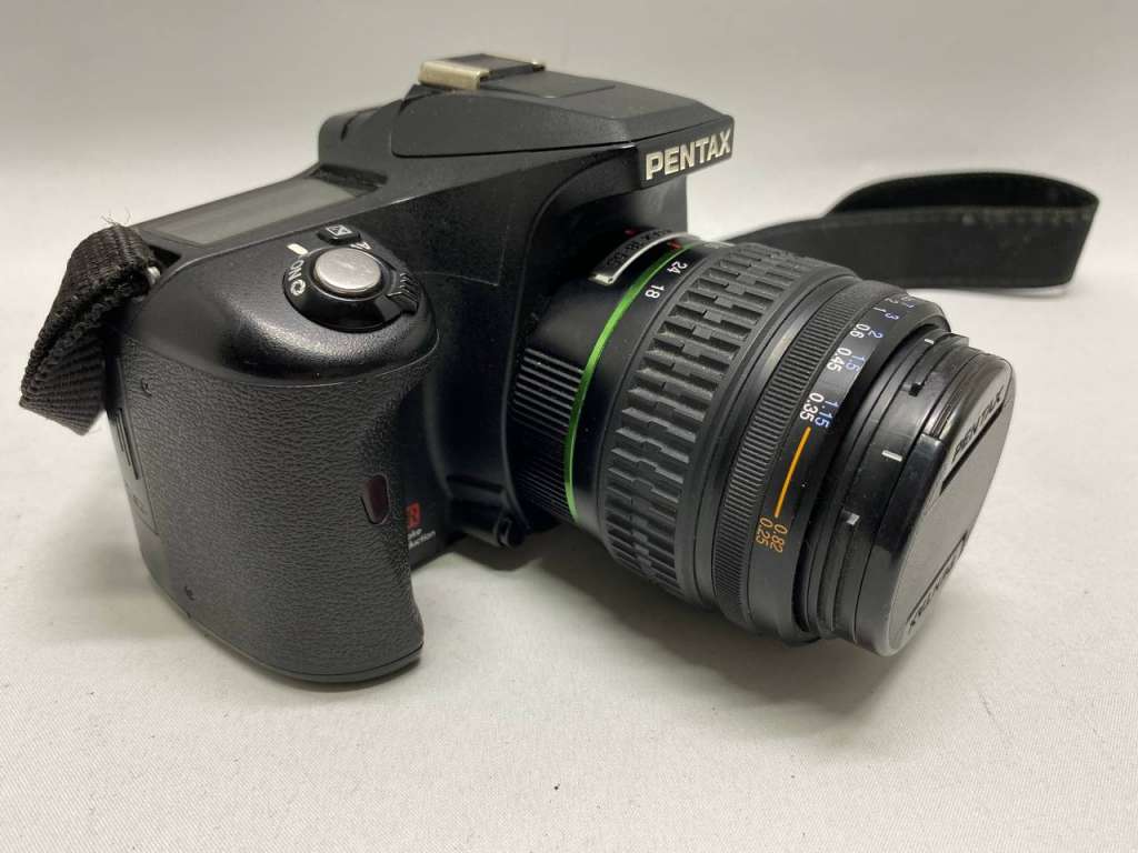 Фотоаппарат Pentax K100D с объектвом 1B-55, в рабочем состоянии