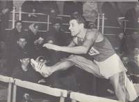 Фотография "Чемпион страны А. Кленин в беге", 1961 г. (сост. на фото)