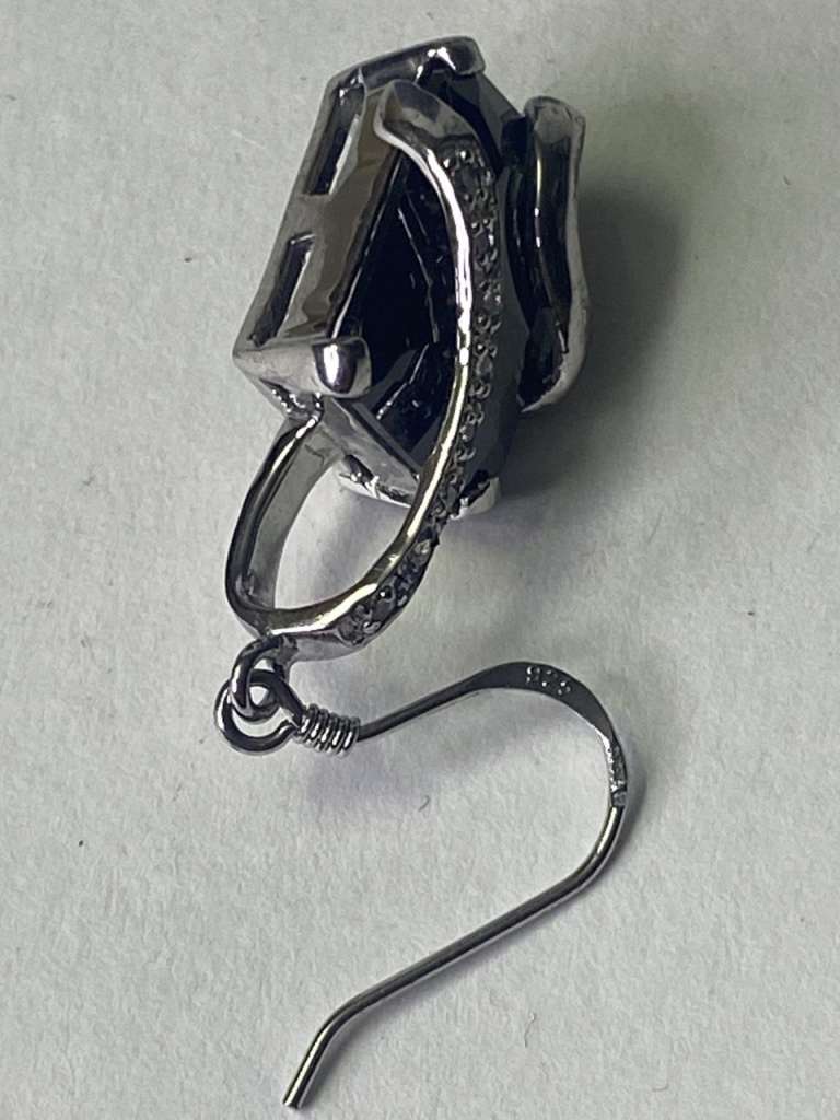 Серьги серебро 925 пр 10,7 гр цирконий застежка петля Preciosa Чехия в подарочной коробке