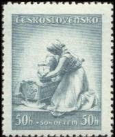 (1937-005) Марка Чехословакия "Мать с ребёнком (Сине-зеленая)"    День матери II Θ