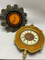 Часы настенные янтарь кварцевые рабочие 2 шт СССР