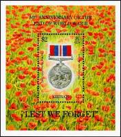 (№1995-24) Блок марок Кирибати 1995 год "Окончание Второй Мировой Войны война медаль 19391945", Гаше