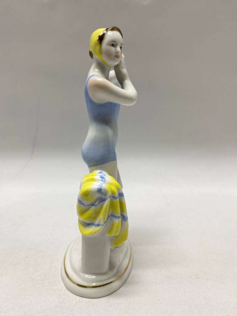 Юная купальщица ЛФЗ Ленинград 