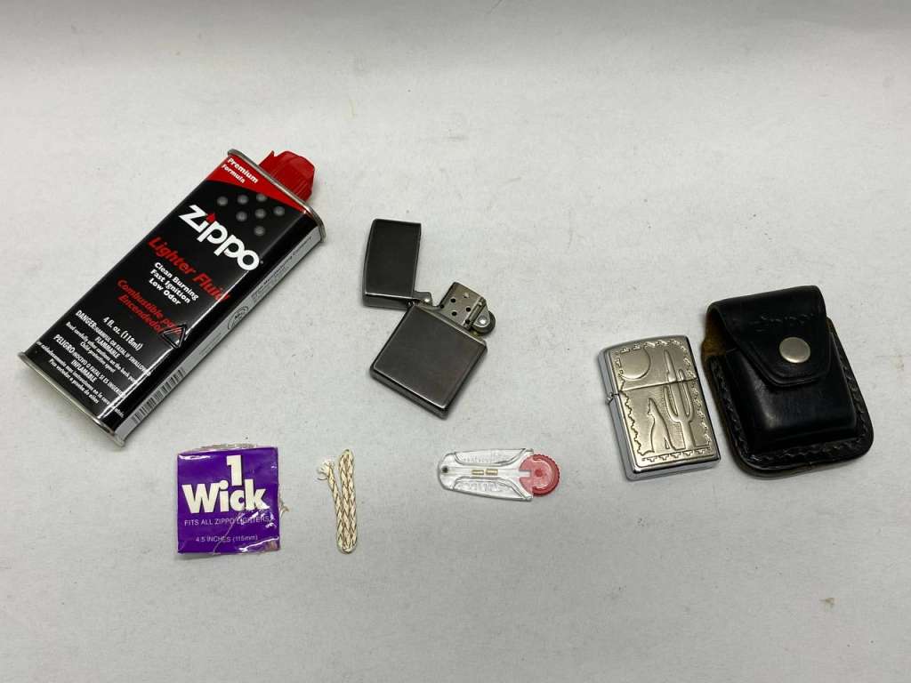 Зажигалка Zippo 2 шт + бензин + кремний + фитиль