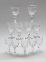 Рюмки хрустальные на фигурной ножке 11 штук СССР