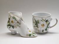 Поарочный набор для женщин Чашка кружка бокал чайный Ваза-салфетница туфелька белый шиповник фарфор