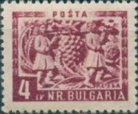 (1953-005) Марка Болгария "Иконостас в Пазарджике (Коричнево-красная)"   Стандартный выпуск. Древнеб