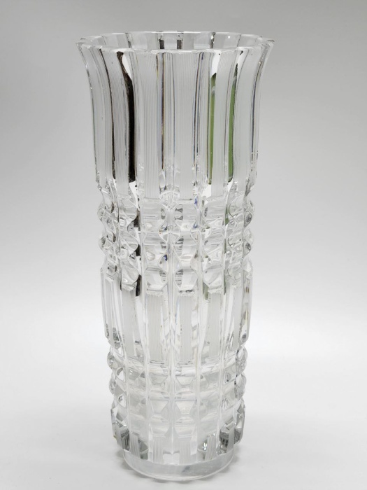 Ваза хрусталь 28 см (есть скол)