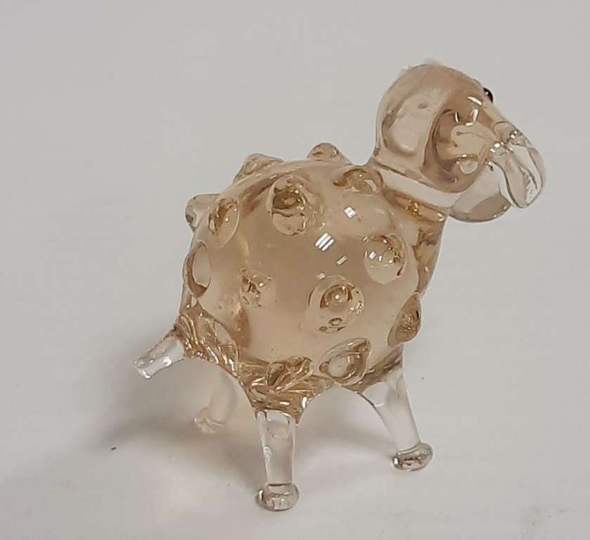 Стеклянная фигурка &quot;Овечка&quot; (сост. на фото)