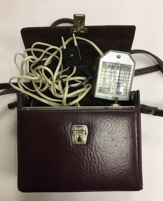 Фотовспышка &quot;Чайка&quot; в футляре (сост. на фото)