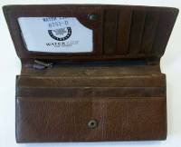 Кошелёк женский "Water Lily" Кожзам, 2 отделения, Клепка, поцелуй, Коричневый