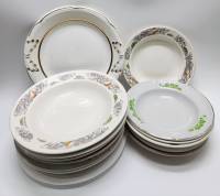 Тарелки столовые суповые разные 16 шт