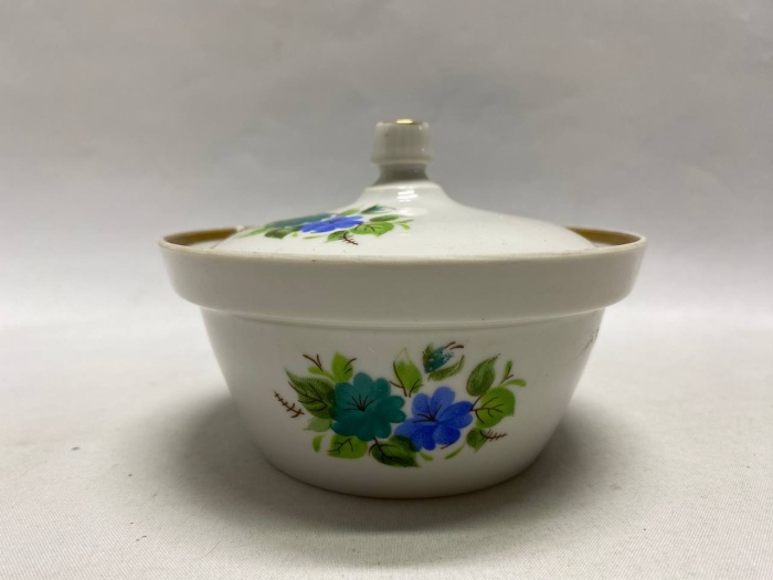 Сахарница масленка с Красный фарфорист Грузино СССР