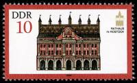(1984-025) Марка Германия (ГДР) "Ратуша Ростока"    Дворцы и сады II Θ