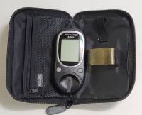 Глюкометр Accu Chek Aktive с чехлом