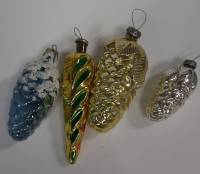 Набор ёлочных игрушек "Шишки", стекло, 4 шт., СССР (сост. на фото)